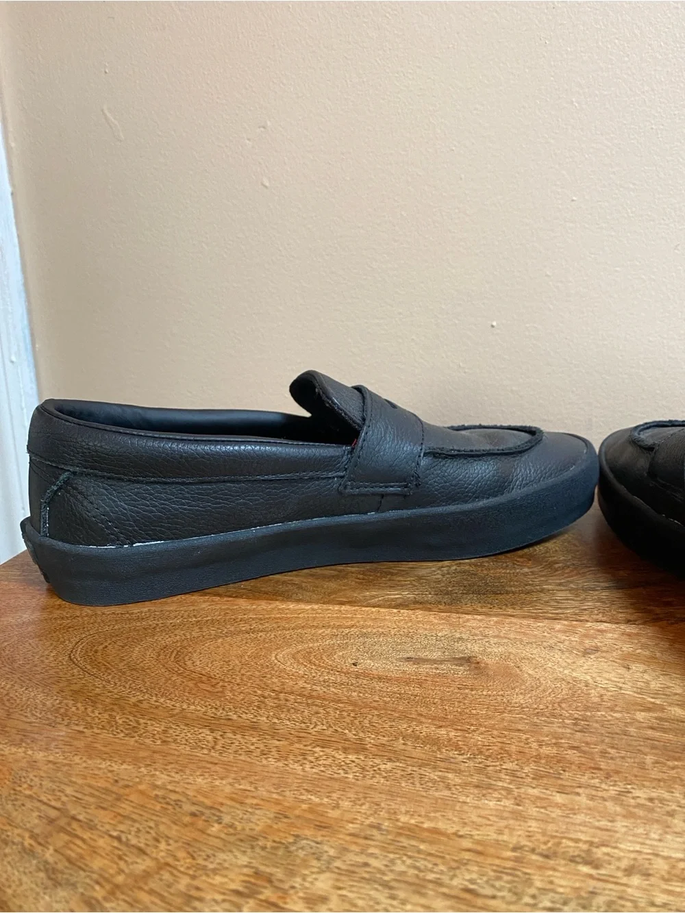 Rare VANS Skate Penny Loafers Black Leather Sneaker Slip on Shoes